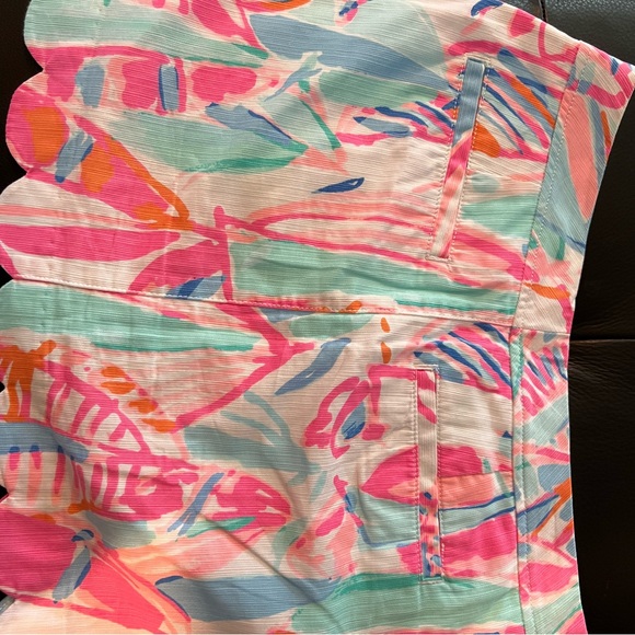 Lilly Pulitzer Skort Sz 2 - Picture 2 of 2